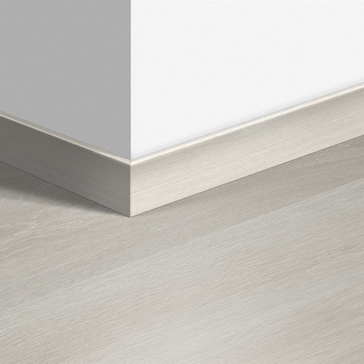 MDF плинтус Quick-Step (2400х58х12) Дуб итальянский светло-серый QSSK03573